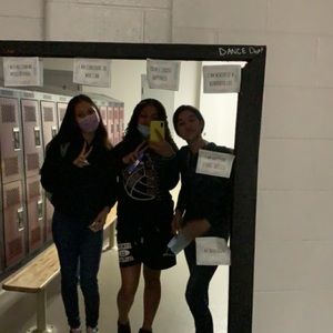 Meet your Posher, Cleo